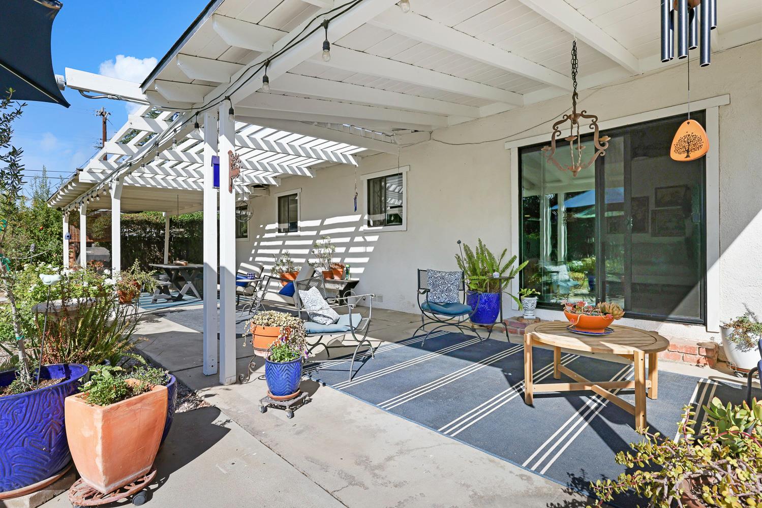 733 W Gettysburg Ave, Fresno, CA 93705