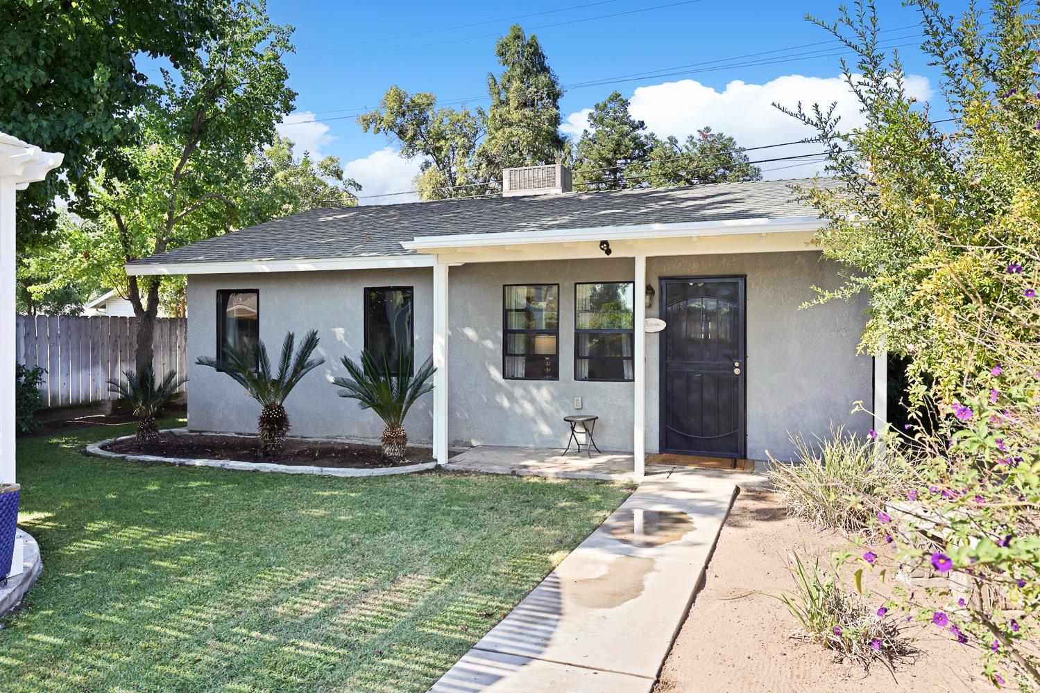 733 W Gettysburg Ave, Fresno, CA 93705