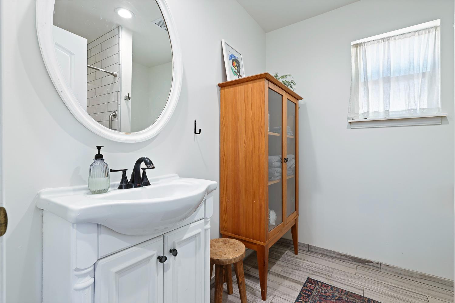 733 W Gettysburg Ave, Fresno, CA 93705