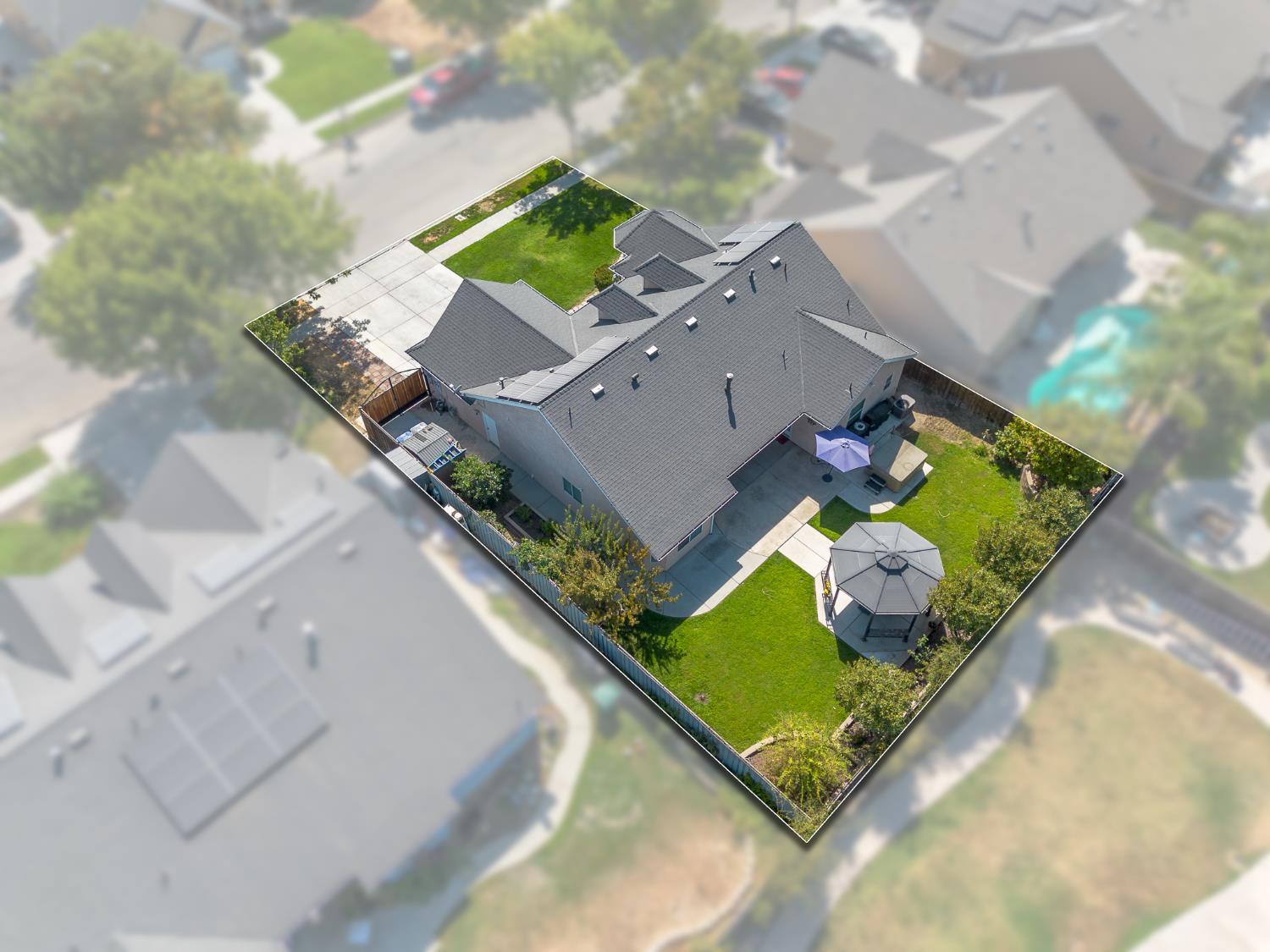 15906 W C St, Kerman, CA 93630