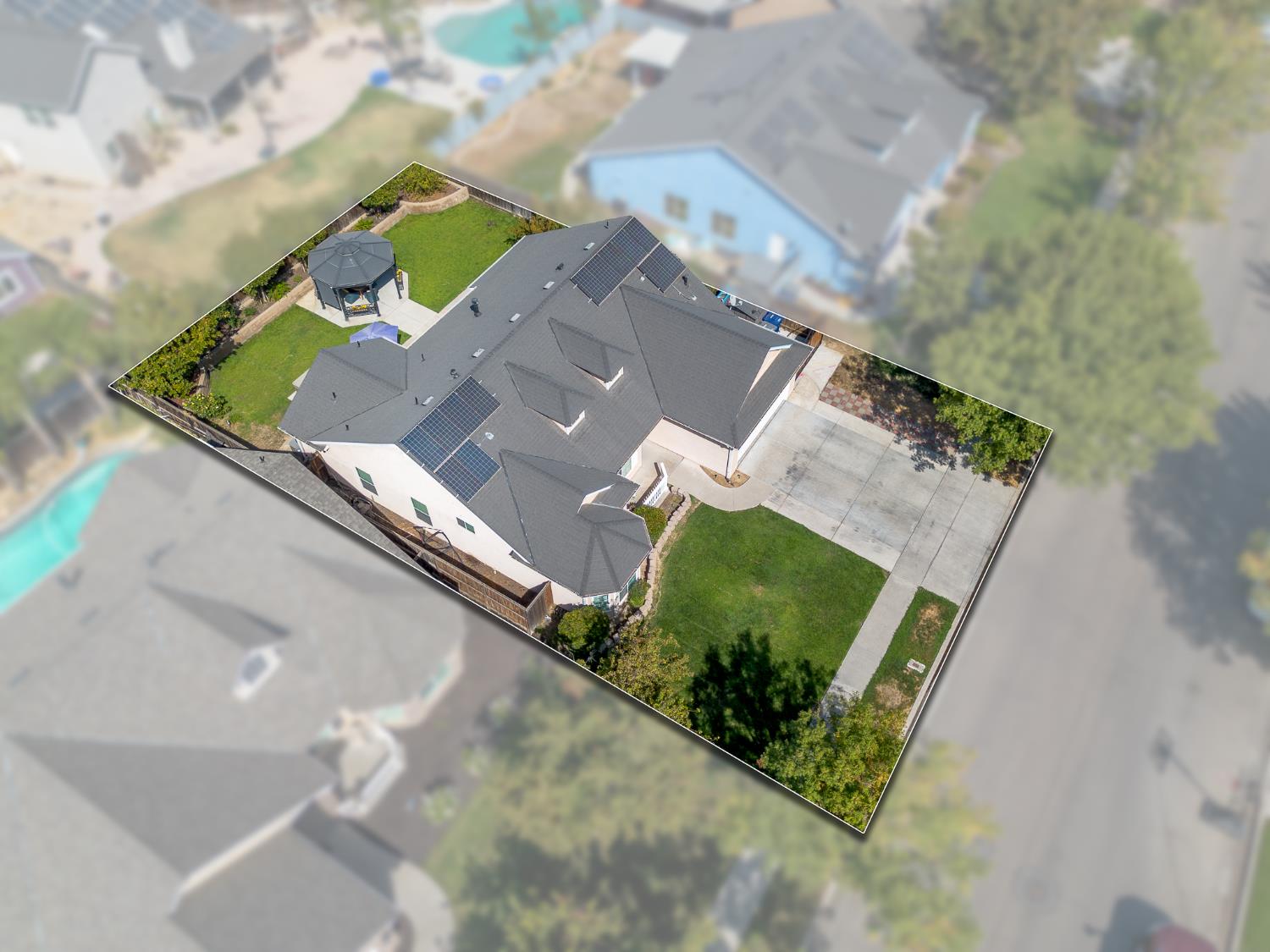 15906 W C St, Kerman, CA 93630