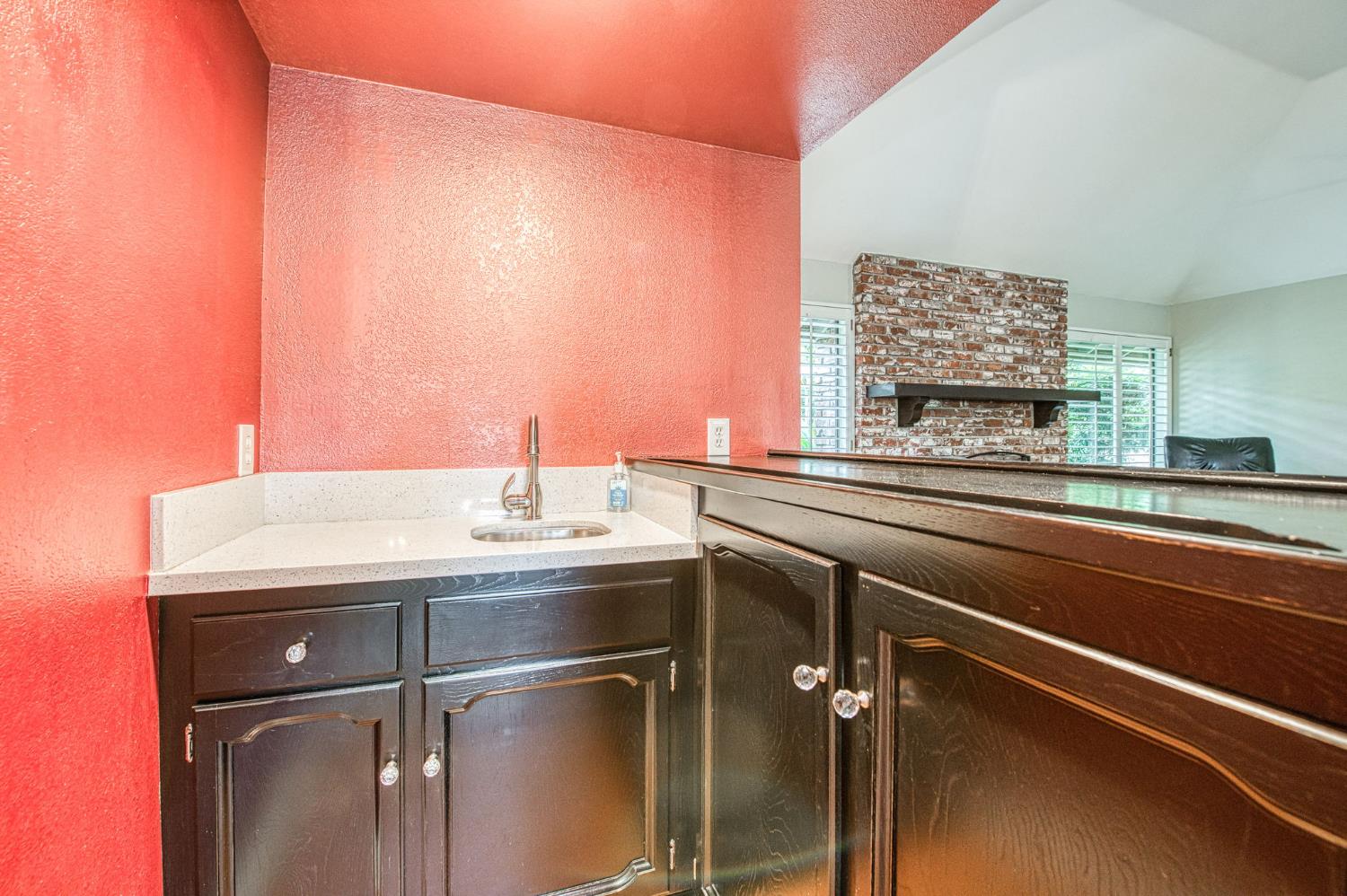 5284 N Pleasant Ave, Fresno, CA 93711