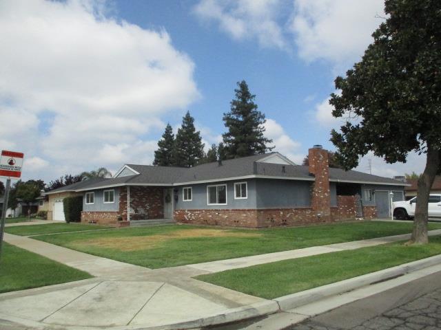 1568 E Calimyrna Ave, Fresno, CA 93710
