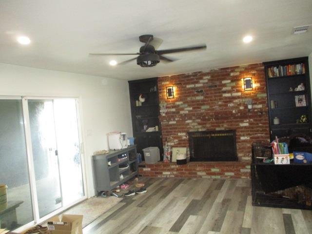 1568 E Calimyrna Ave, Fresno, CA 93710