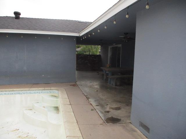 1568 E Calimyrna Ave, Fresno, CA 93710