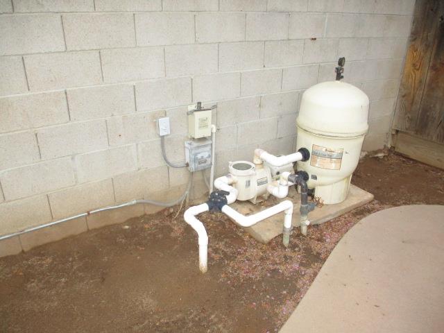 1568 E Calimyrna Ave, Fresno, CA 93710