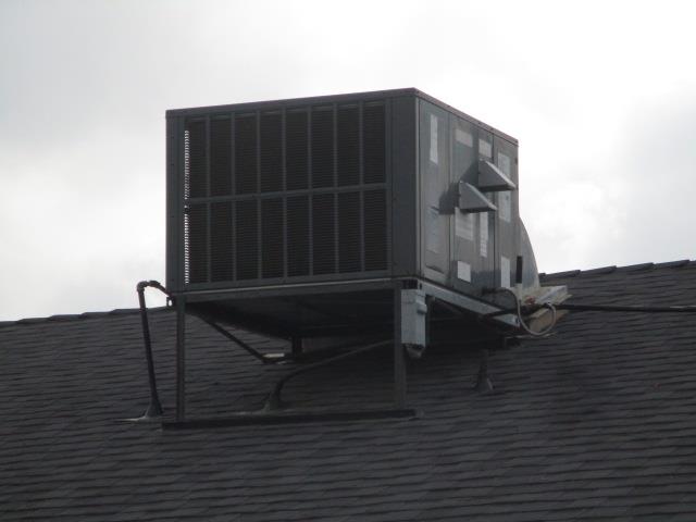 1568 E Calimyrna Ave, Fresno, CA 93710