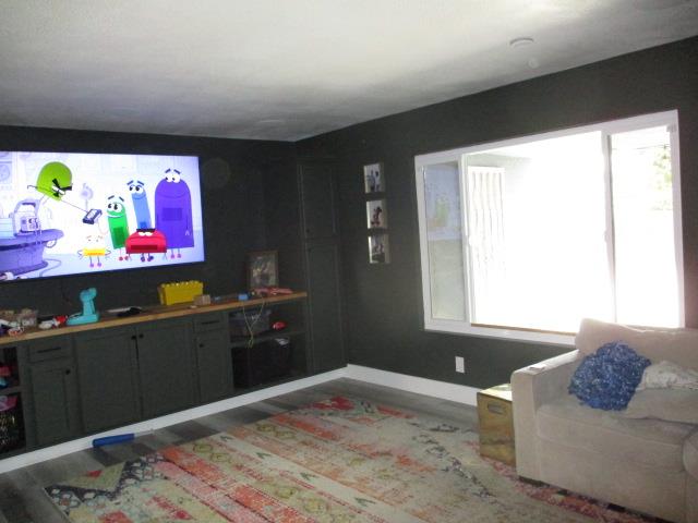 1568 E Calimyrna Ave, Fresno, CA 93710