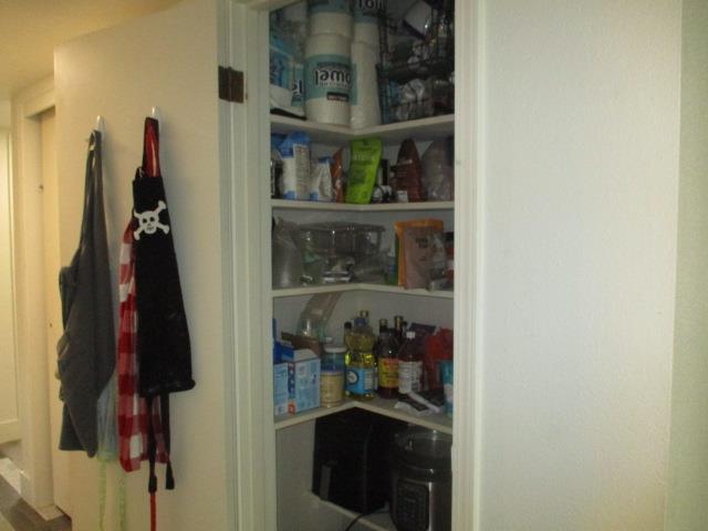 1568 E Calimyrna Ave, Fresno, CA 93710