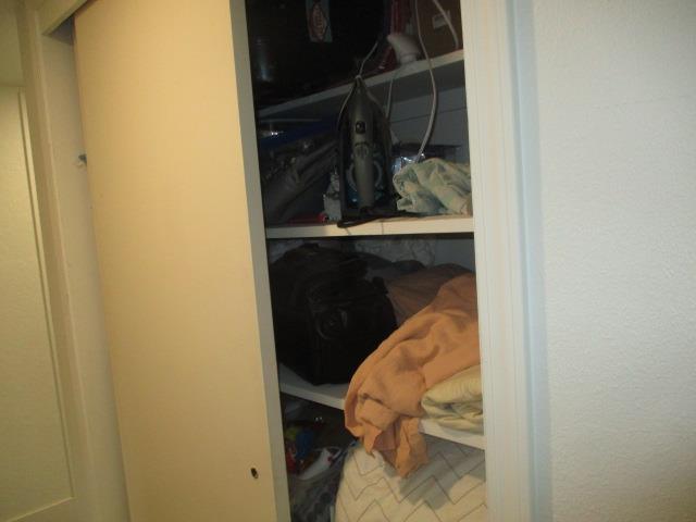 1568 E Calimyrna Ave, Fresno, CA 93710