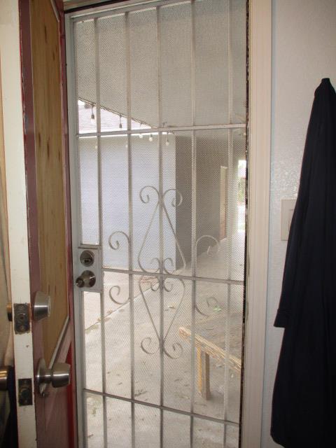 1568 E Calimyrna Ave, Fresno, CA 93710