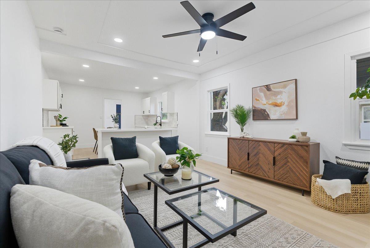 2842 B St, Selma, CA 93662