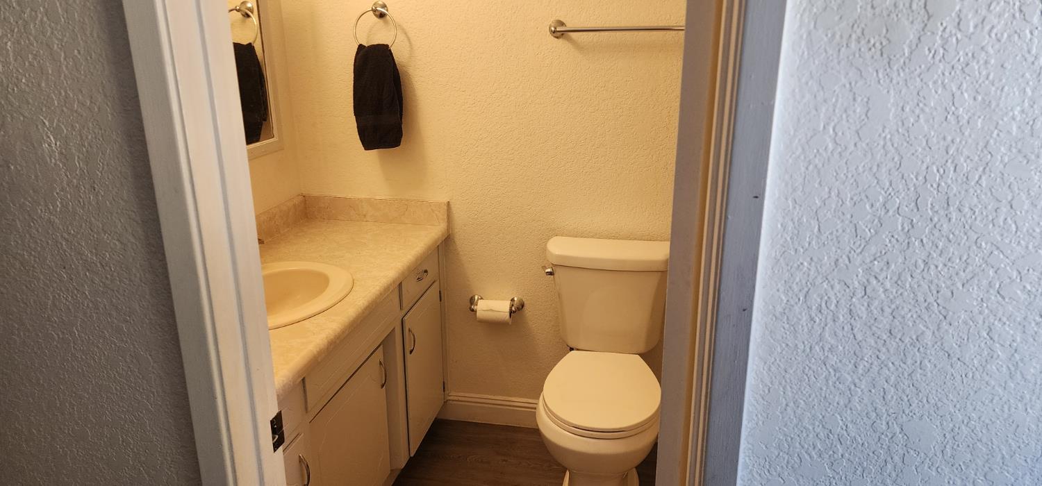 10350 Avenue 388, Dinuba, CA 93618