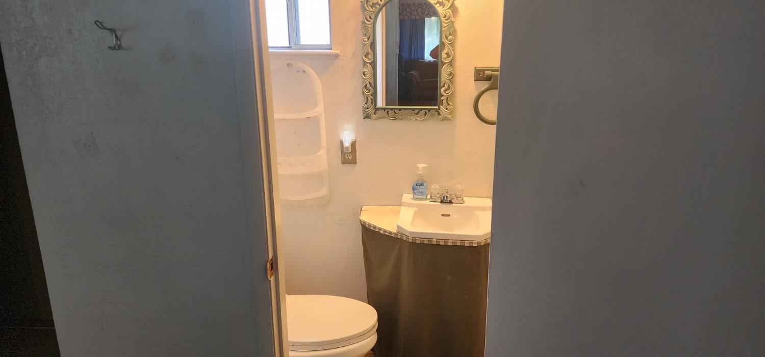 10350 Avenue 388, Dinuba, CA 93618