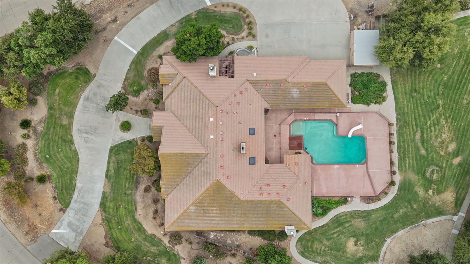 7357 E Dennett Ave, Fresno, CA 93737