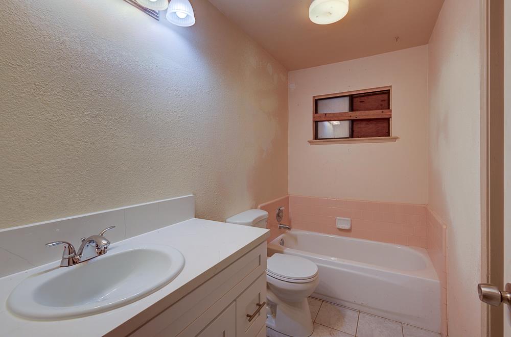 34780 School St, Raymond, CA 93653