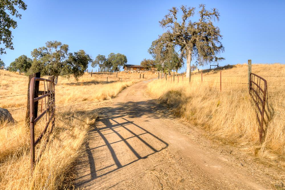 34780 School St, Raymond, CA 93653