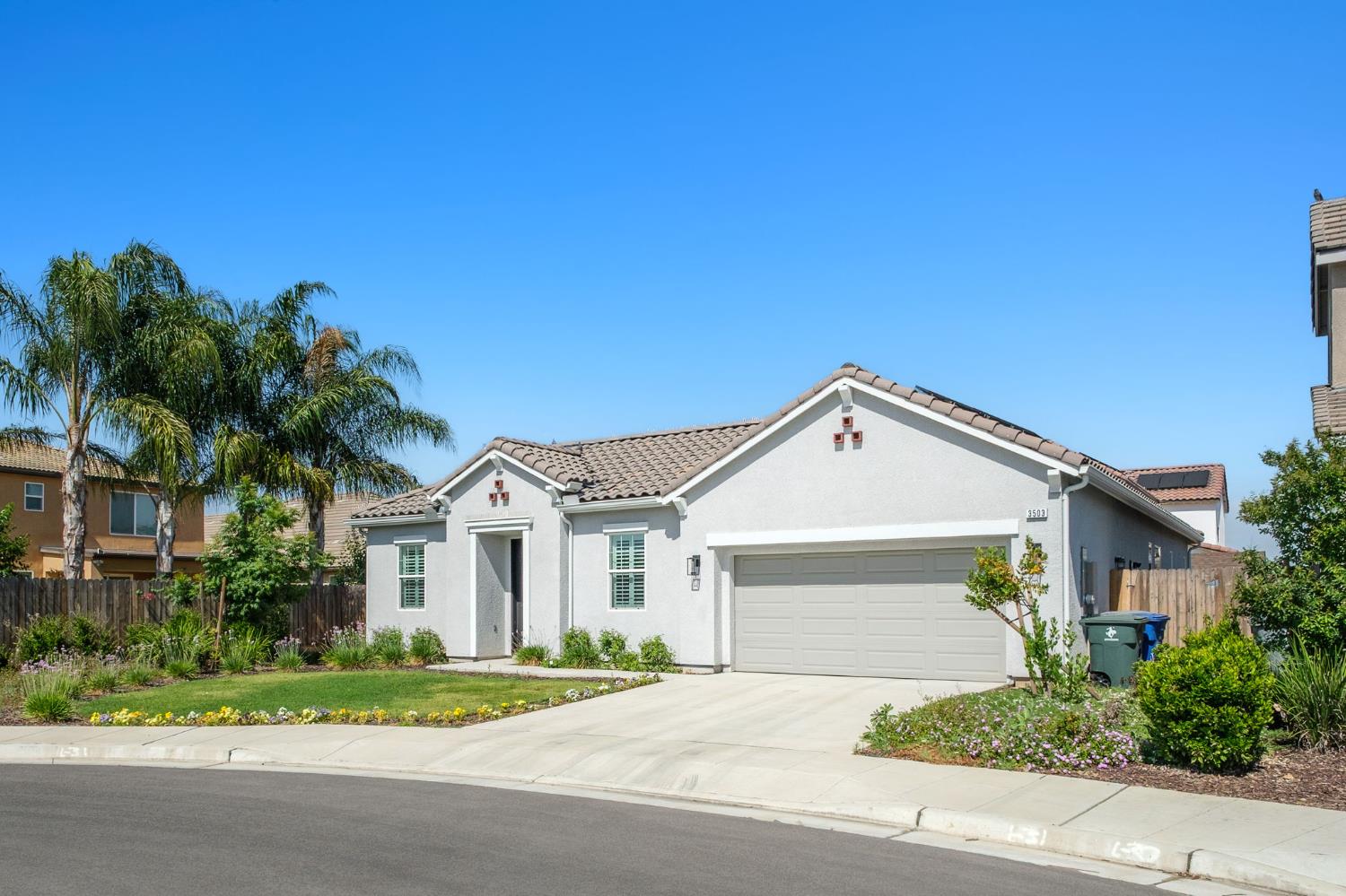 3503 Alameda Ave, Clovis, CA 93619