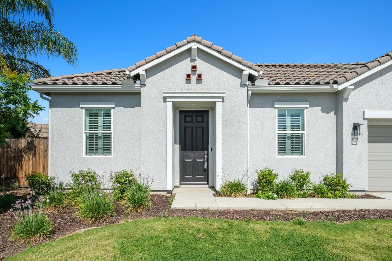 3503 Alameda Ave, Clovis, CA 93619