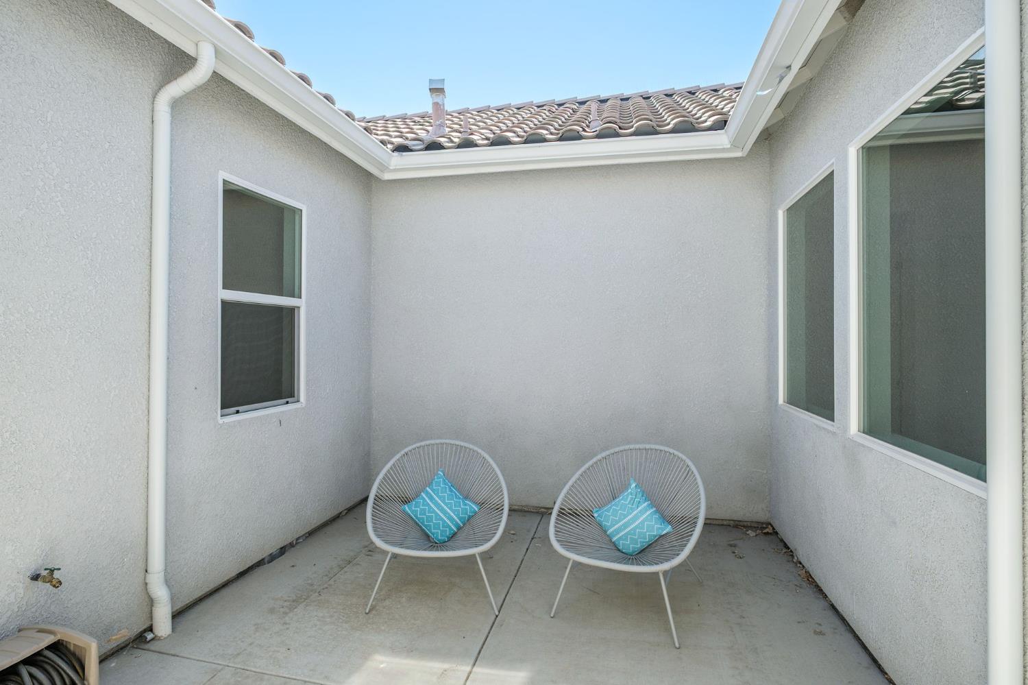 3503 Alameda Ave, Clovis, CA 93619