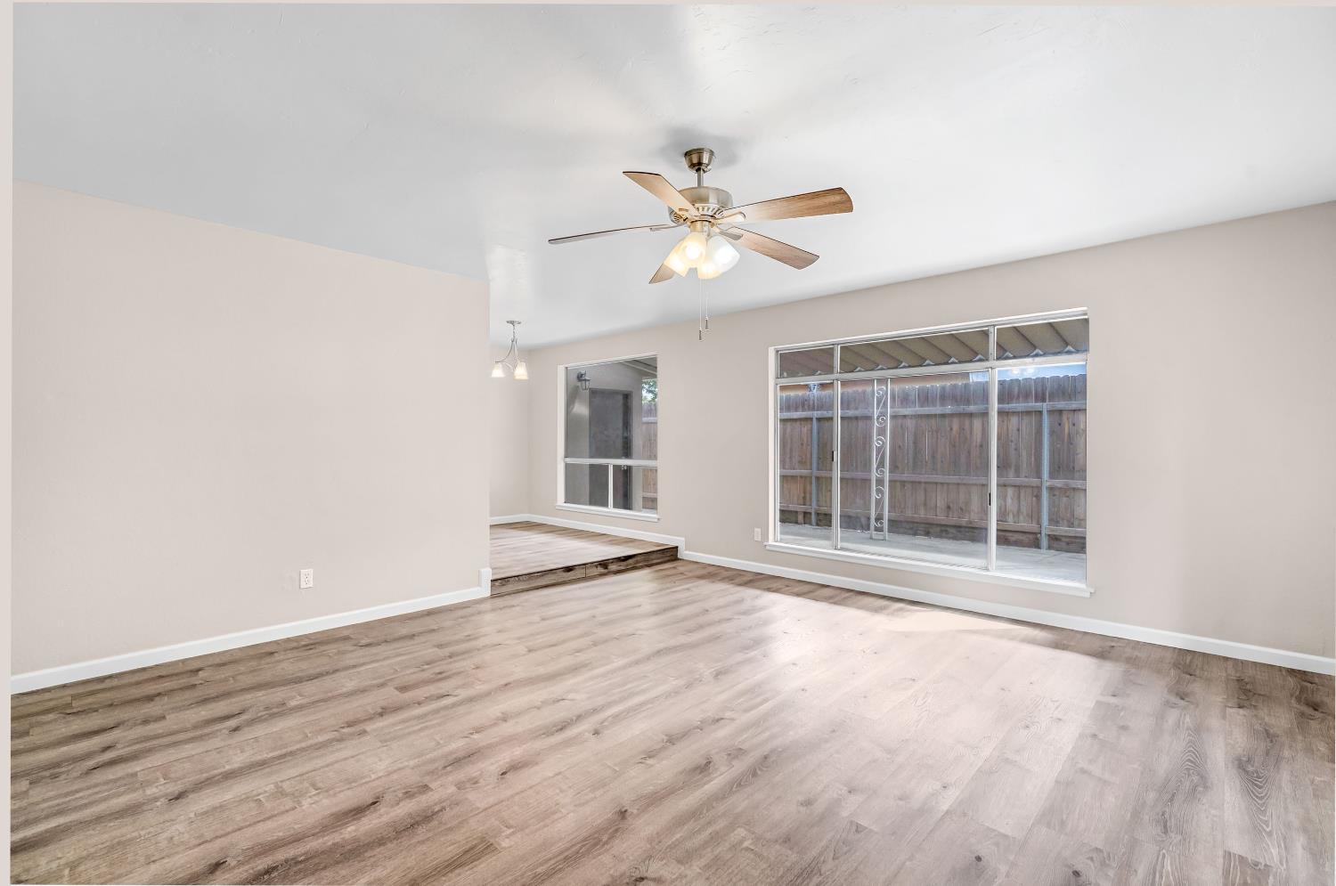 1719 E Los Altos Ave, Fresno, CA 93710