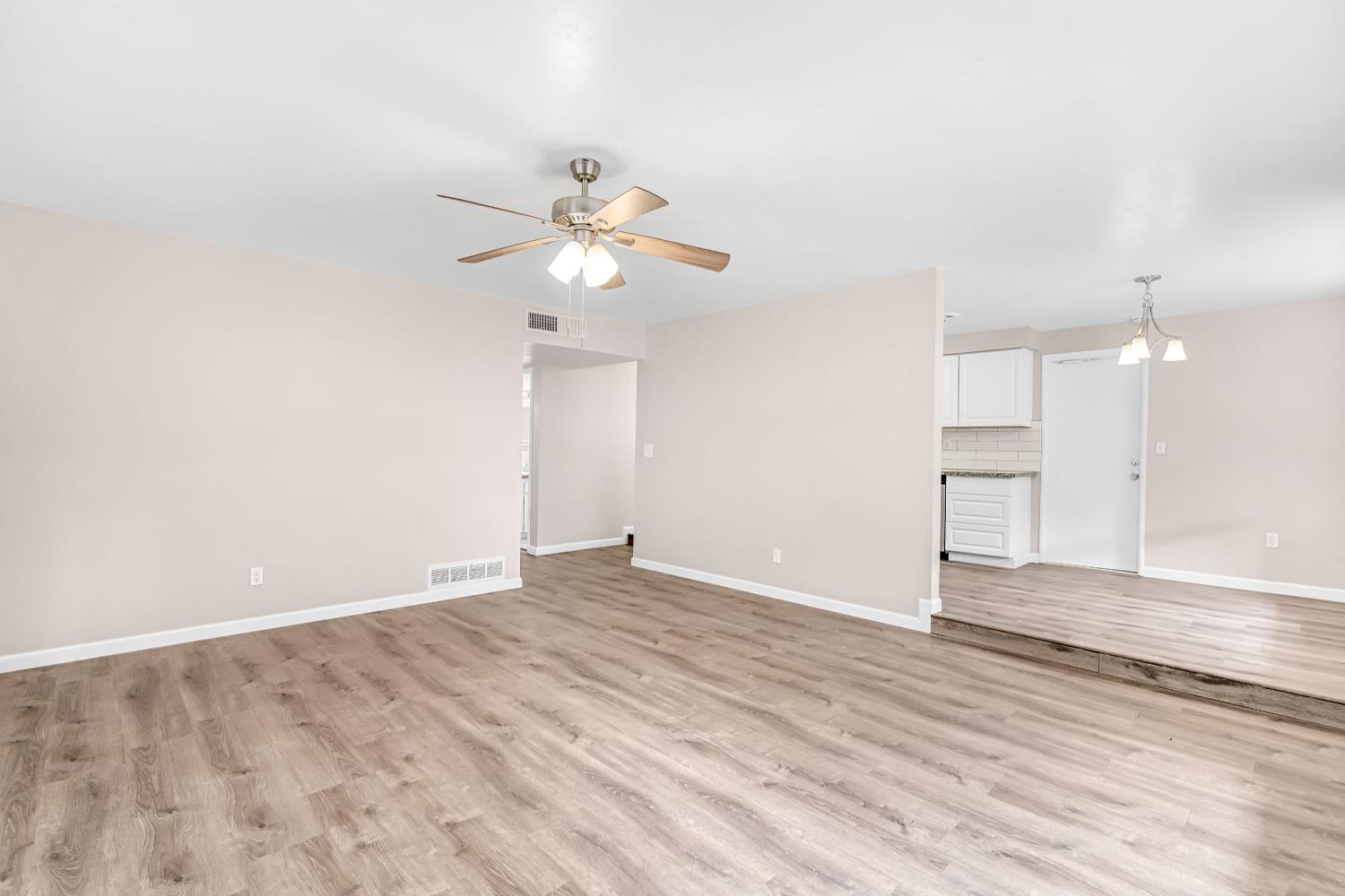 1719 E Los Altos Ave, Fresno, CA 93710