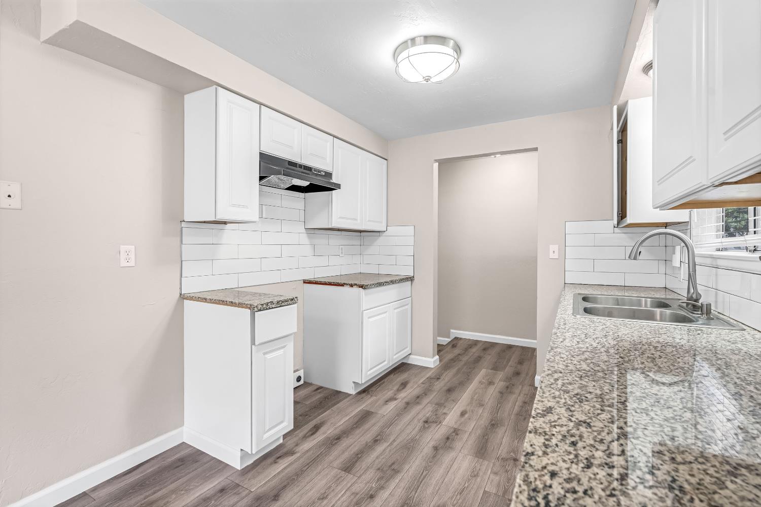 1719 E Los Altos Ave, Fresno, CA 93710