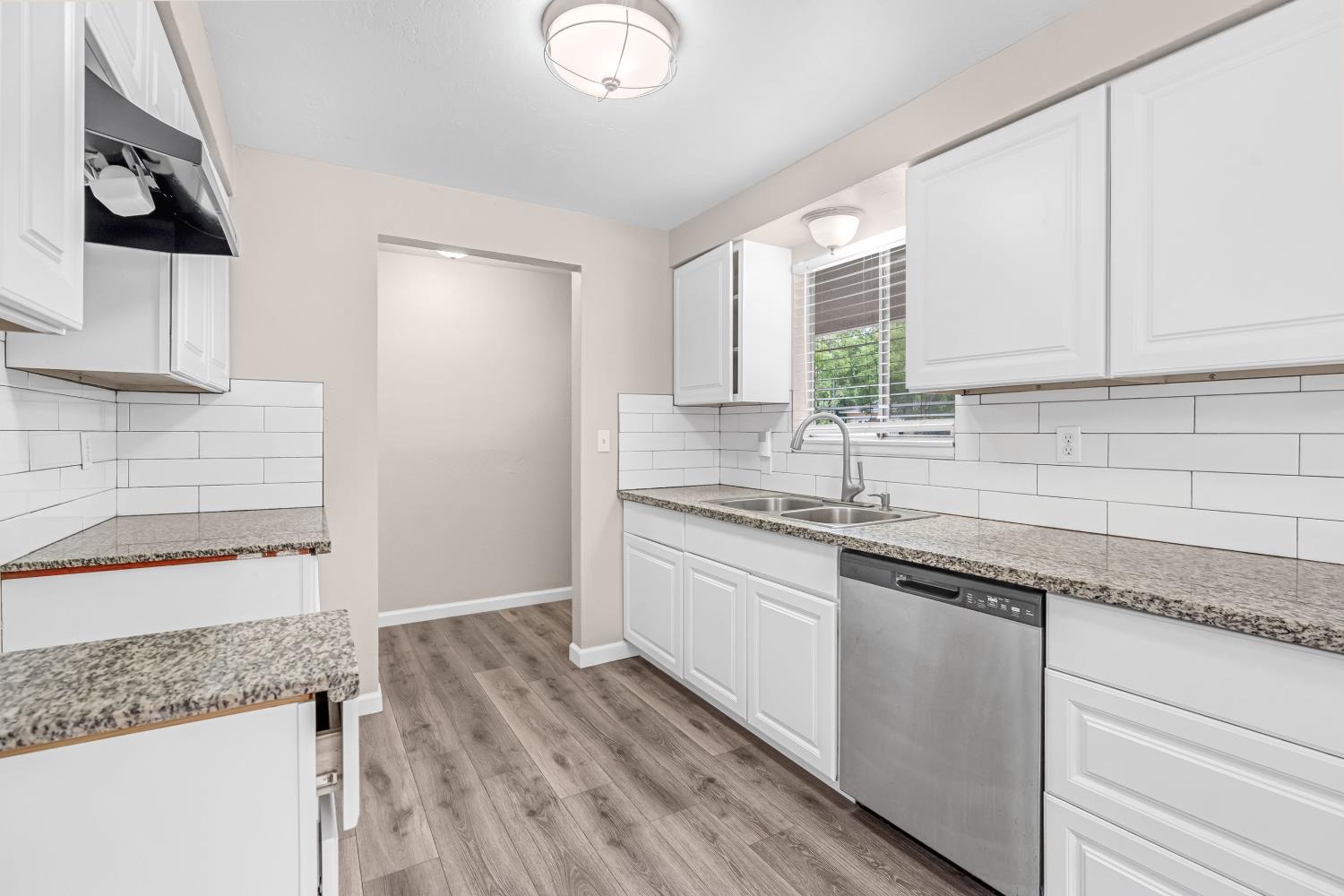 1719 E Los Altos Ave, Fresno, CA 93710