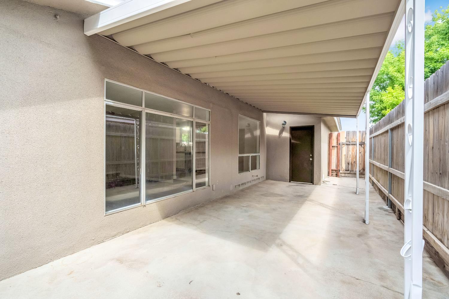 1719 E Los Altos Ave, Fresno, CA 93710