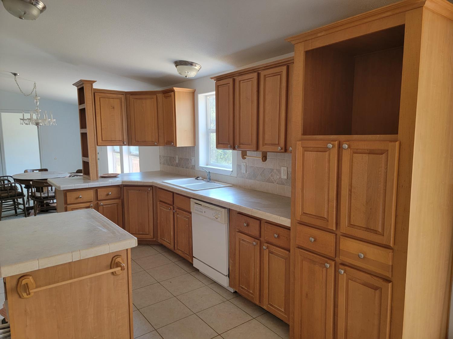 37041 Dunlap Rd, Yokuts Valley, CA 93675