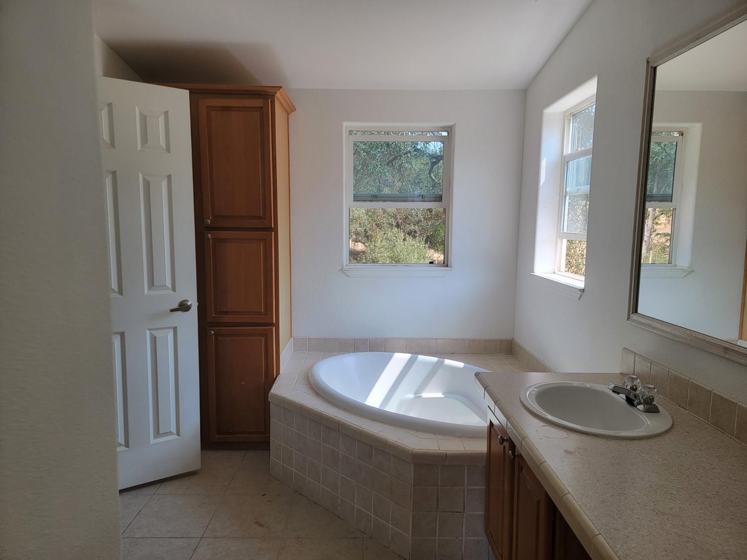 37041 Dunlap Rd, Yokuts Valley, CA 93675