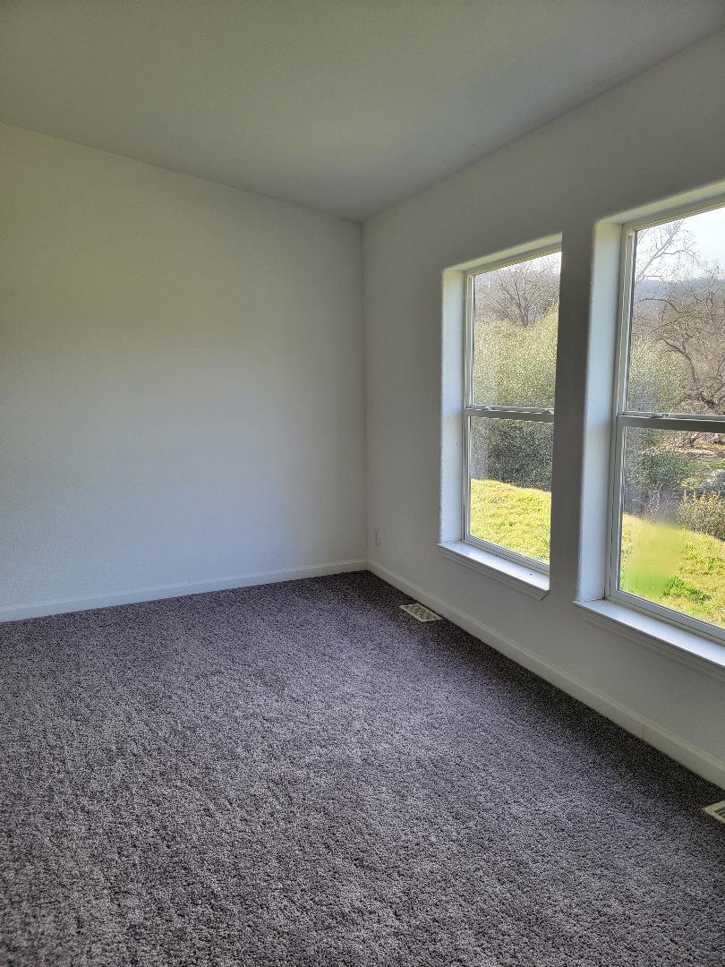 37041 Dunlap Rd, Yokuts Valley, CA 93675