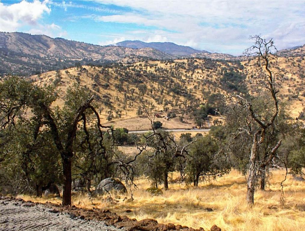 28 Totem Lane, Yokuts Valley, CA 93675