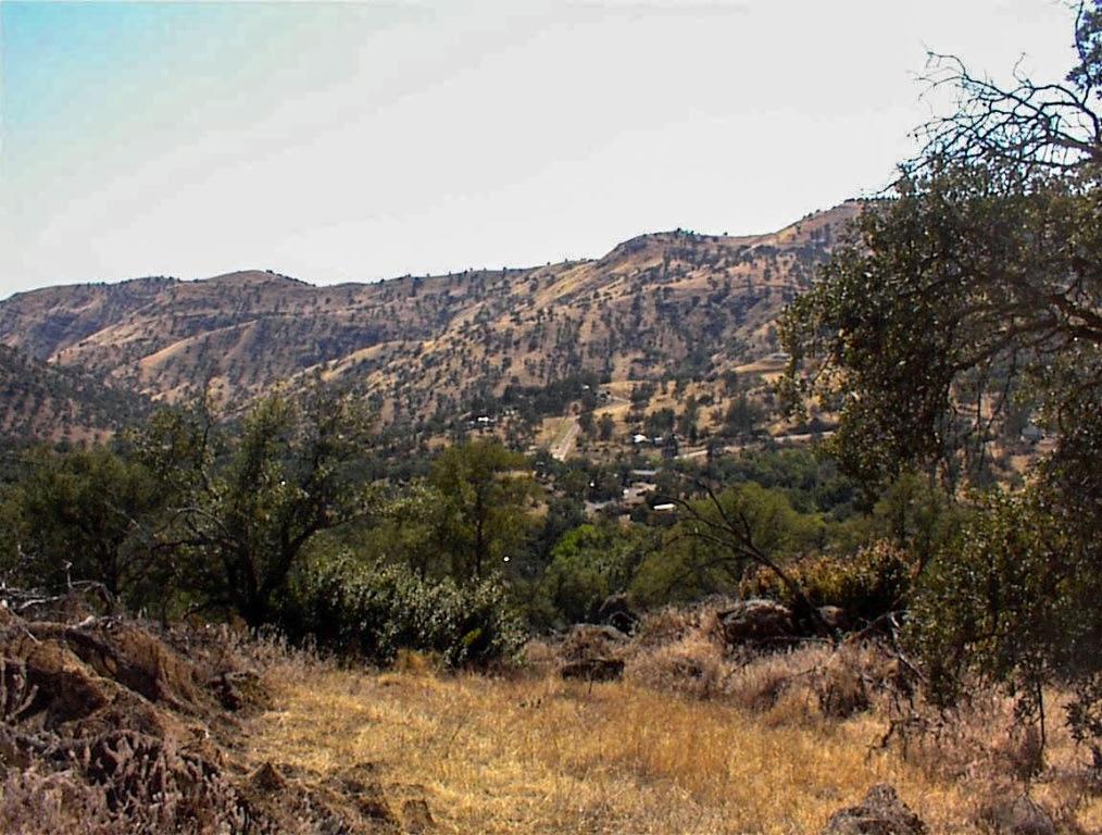 28 Totem Lane, Yokuts Valley, CA 93675