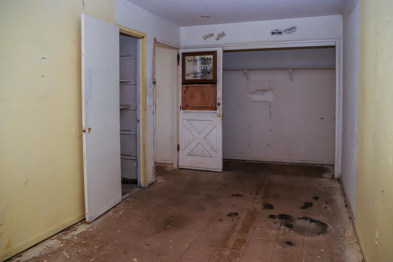 1105 Hoag Ave, Sanger, CA 93657