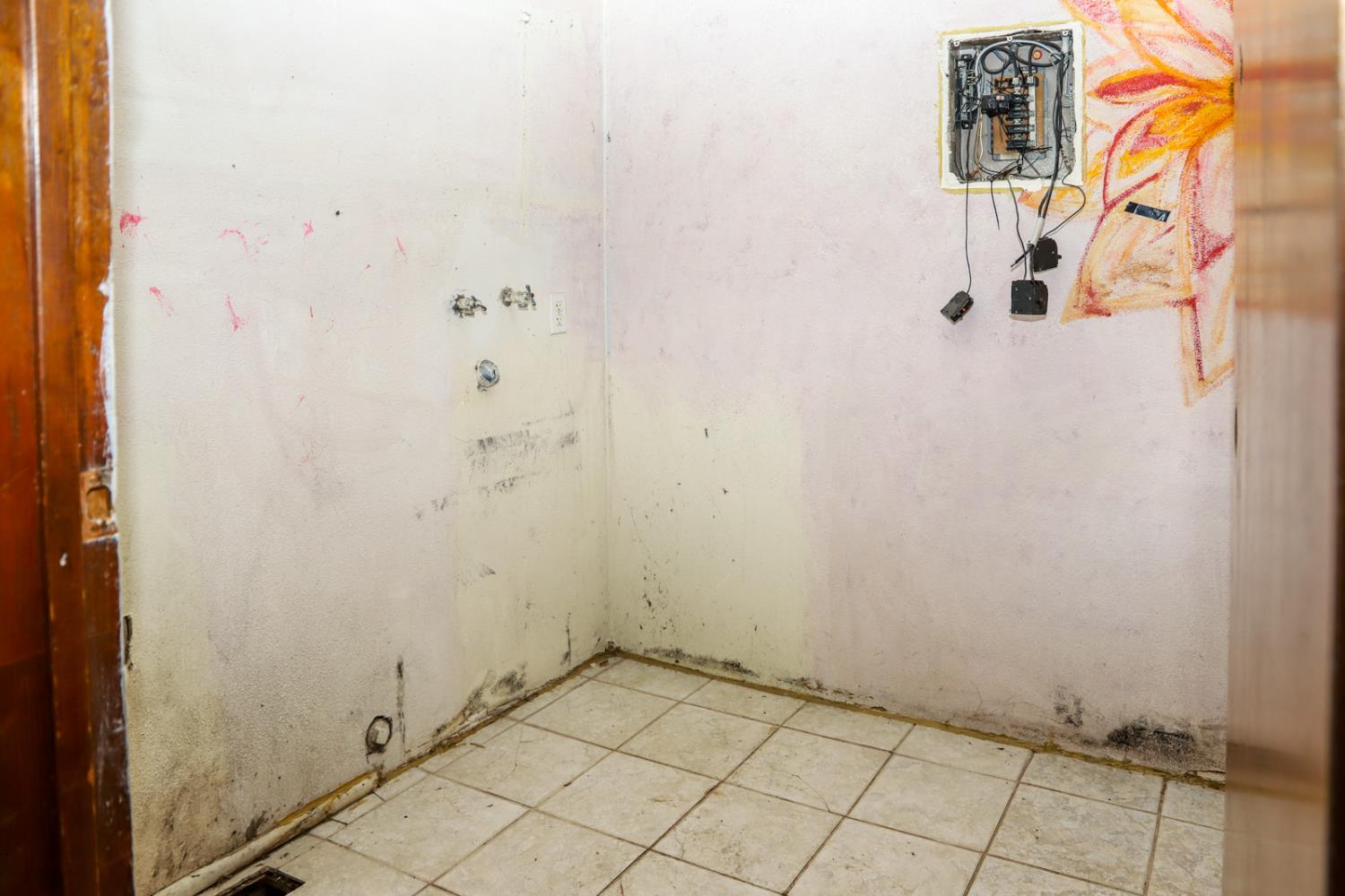 1105 Hoag Ave, Sanger, CA 93657