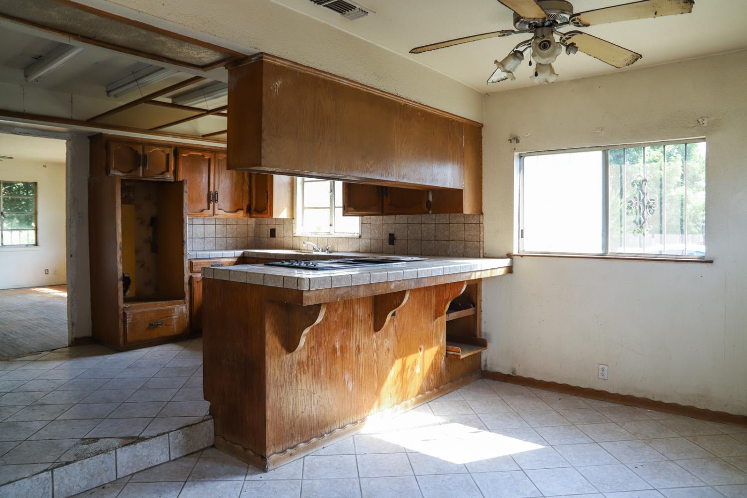 1105 Hoag Ave, Sanger, CA 93657