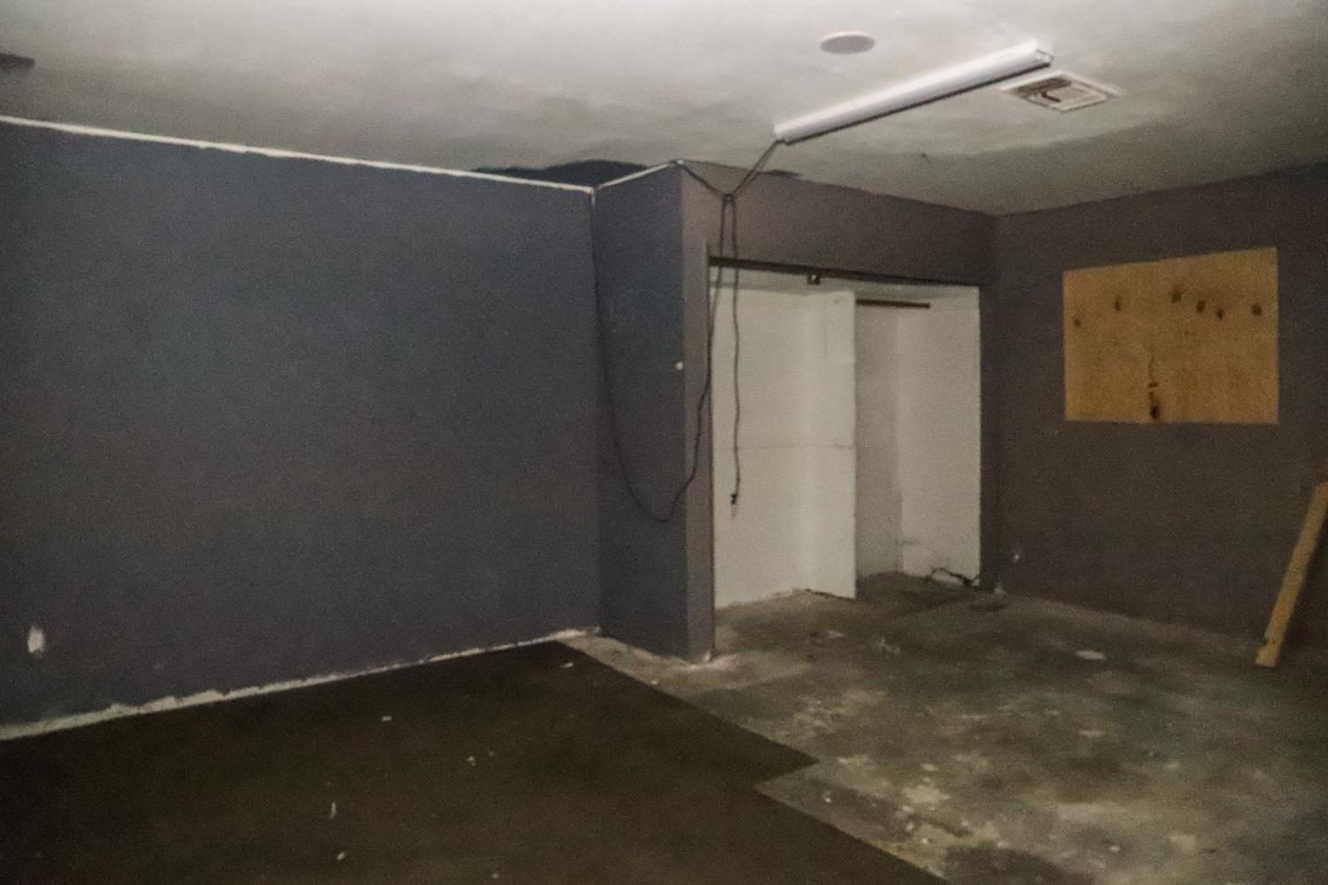 1105 Hoag Ave, Sanger, CA 93657