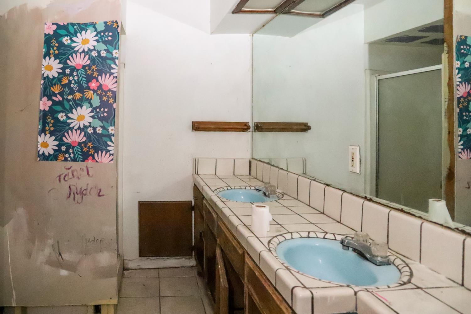 1105 Hoag Ave, Sanger, CA 93657