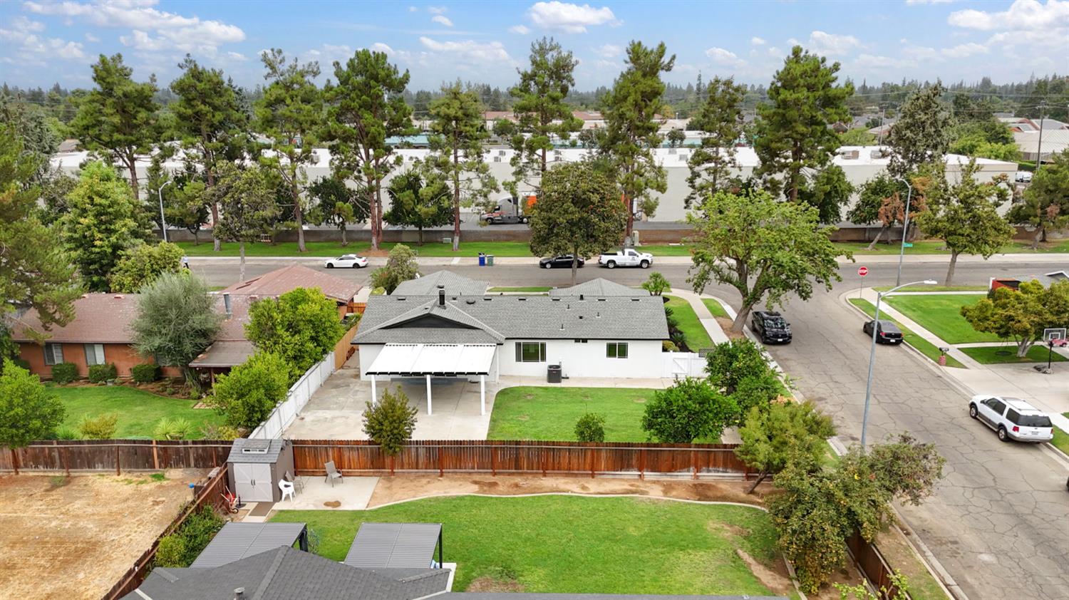 3045 W Celeste Ave, Fresno, CA 93711