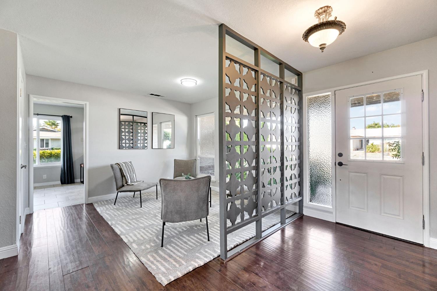 665 W Escalon, Fresno, CA 93704