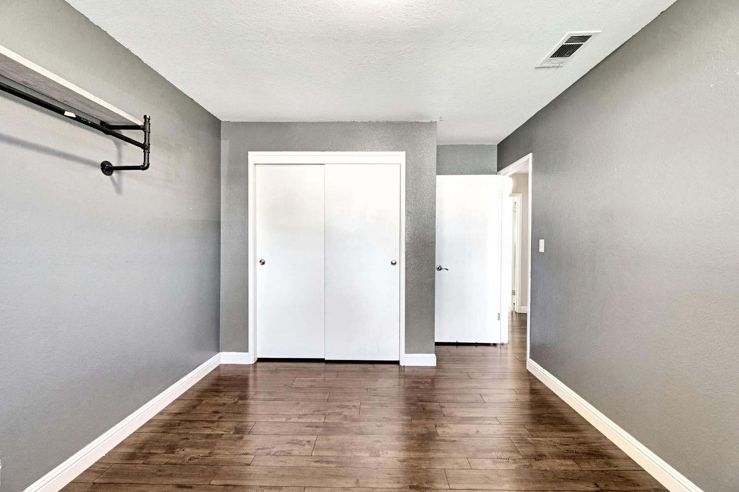 665 W Escalon, Fresno, CA 93704