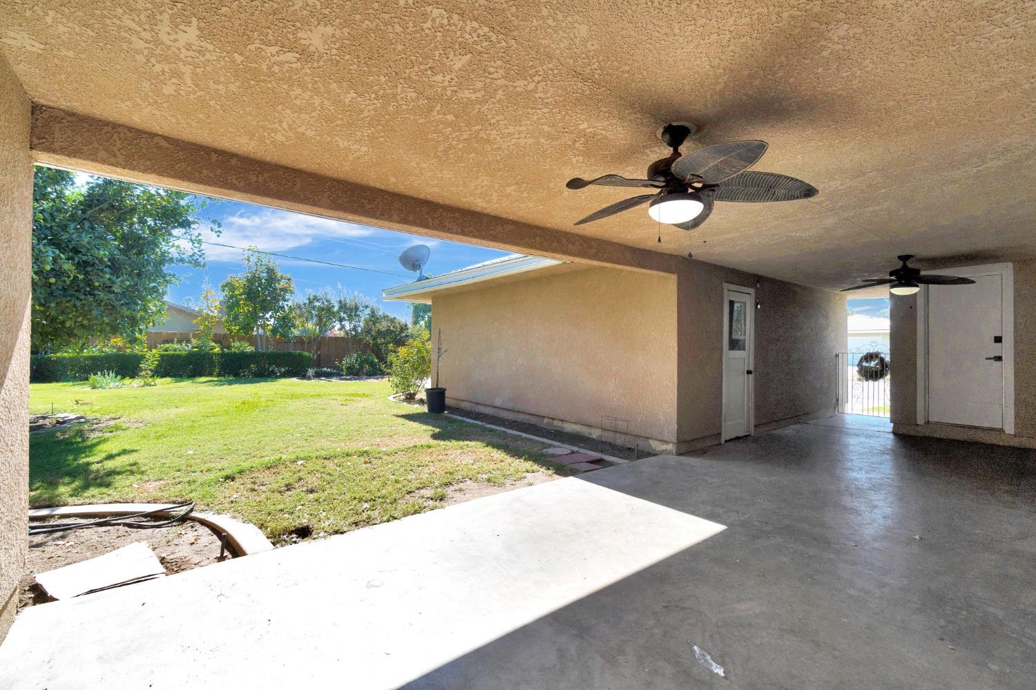 665 W Escalon, Fresno, CA 93704