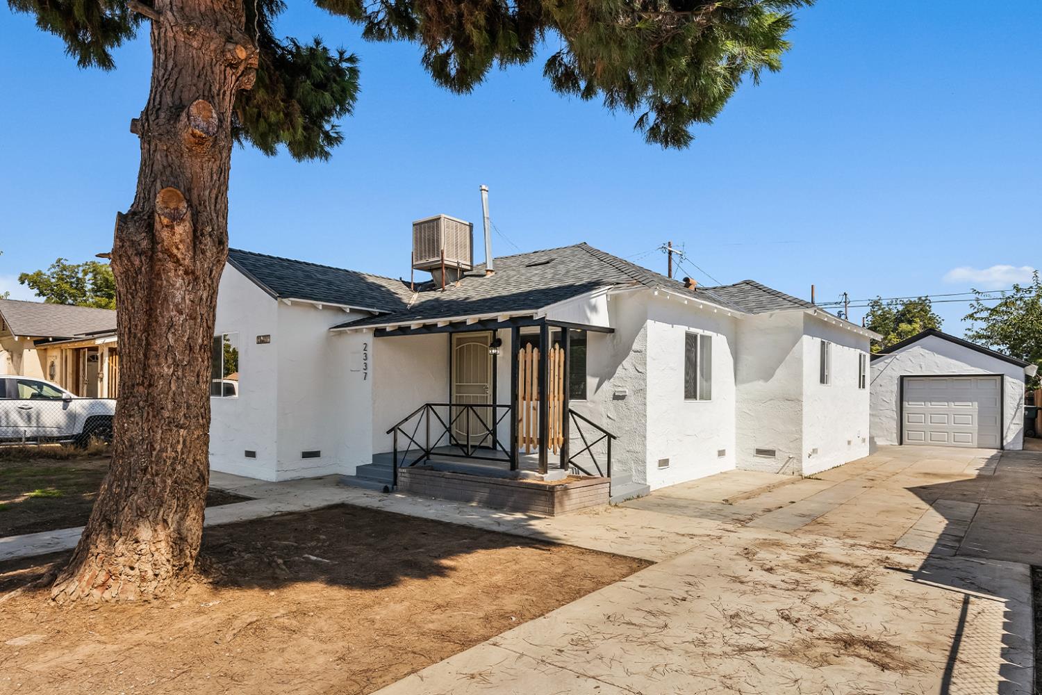 2337 S Poppy Ave, Fresno, CA 93706