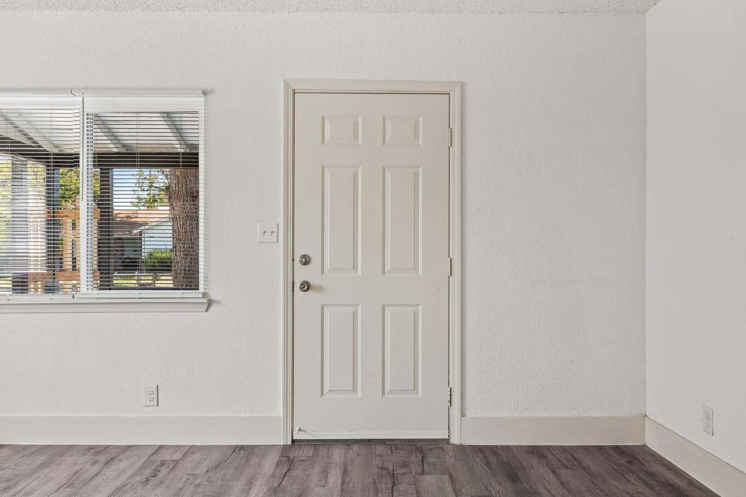 2337 S Poppy Ave, Fresno, CA 93706