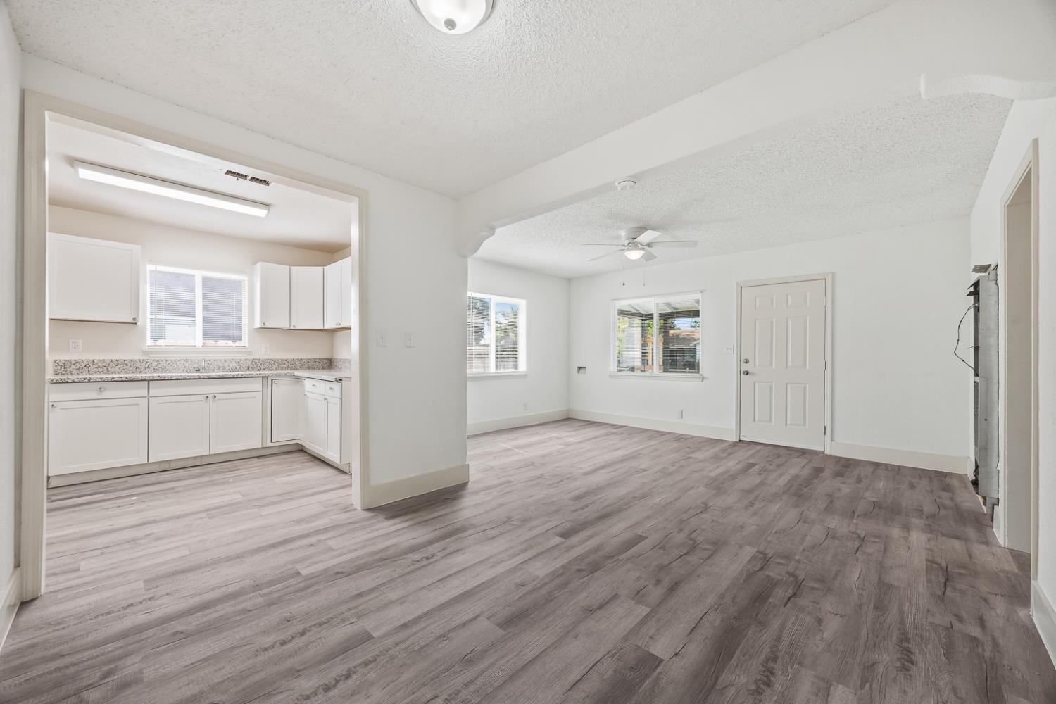 2337 S Poppy Ave, Fresno, CA 93706