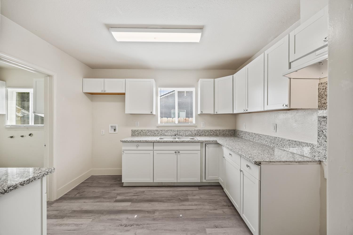 2337 S Poppy Ave, Fresno, CA 93706