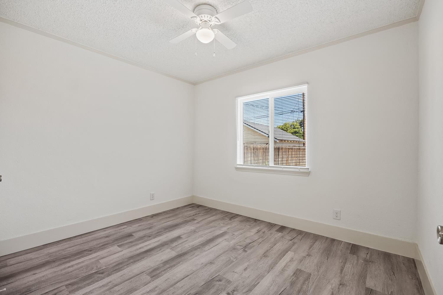 2337 S Poppy Ave, Fresno, CA 93706