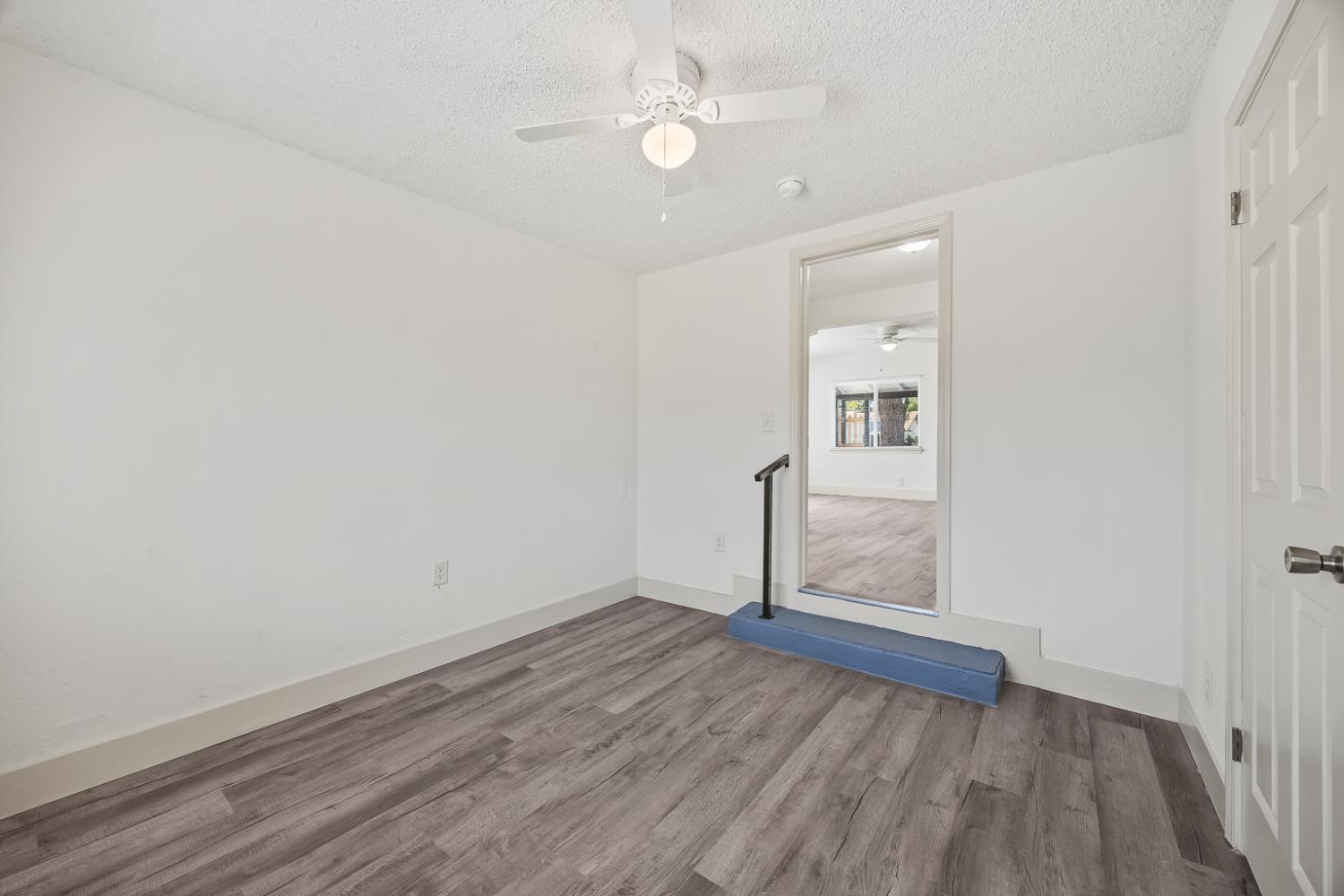 2337 S Poppy Ave, Fresno, CA 93706