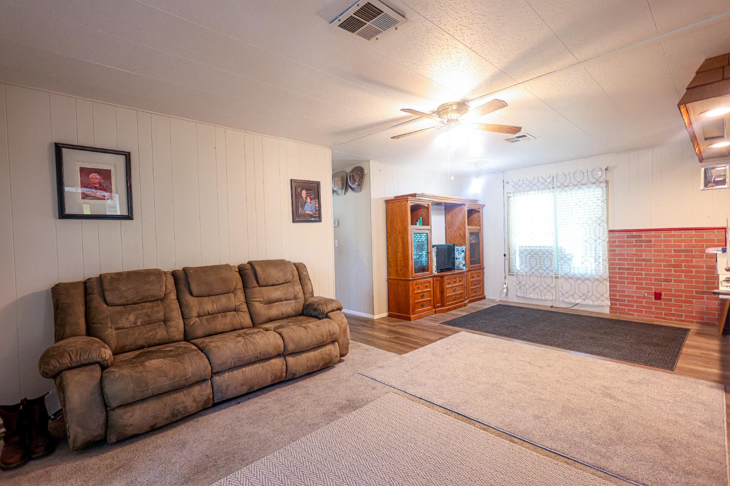 1300 W Olson Ave #61, Reedley, CA 93654